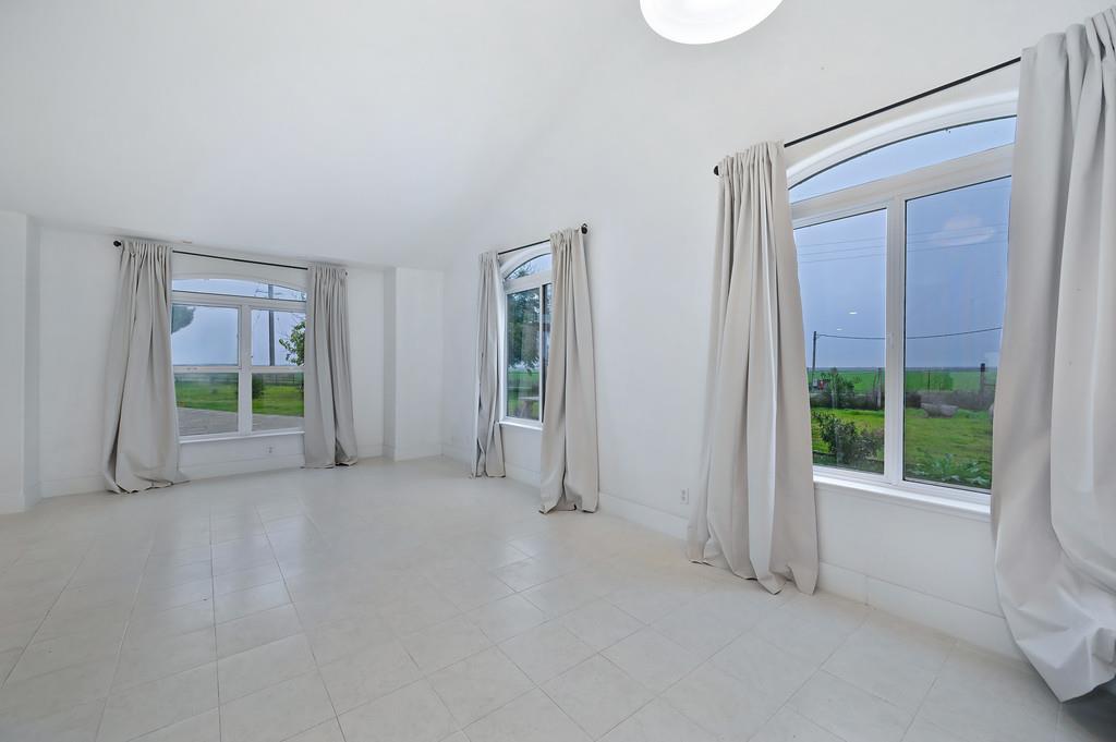 7011 Kemper Rd, Modesto, CA 95357