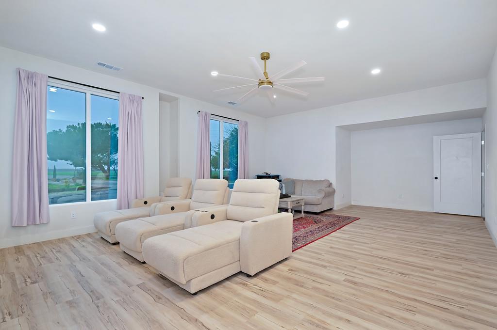 7011 Kemper Rd, Modesto, CA 95357