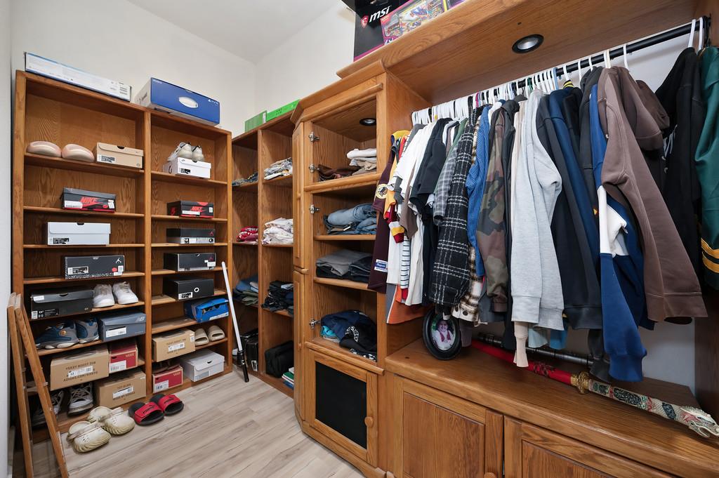 7011 Kemper Rd, Modesto, CA 95357