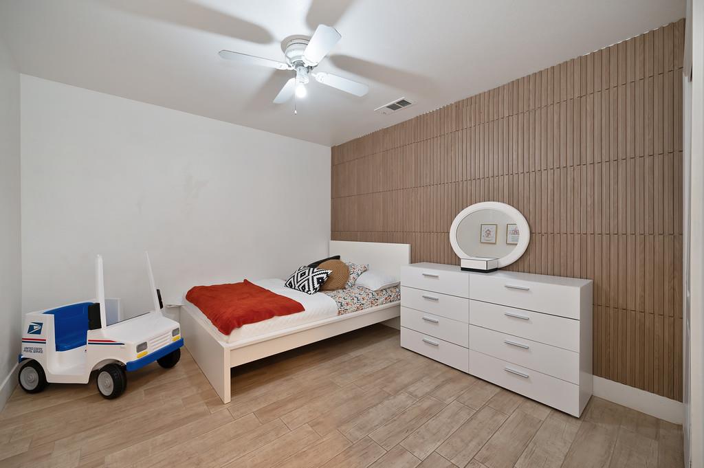 7011 Kemper Rd, Modesto, CA 95357