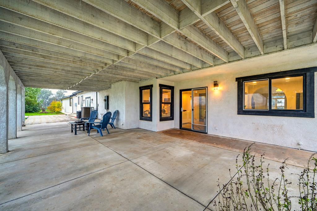 7011 Kemper Rd, Modesto, CA 95357