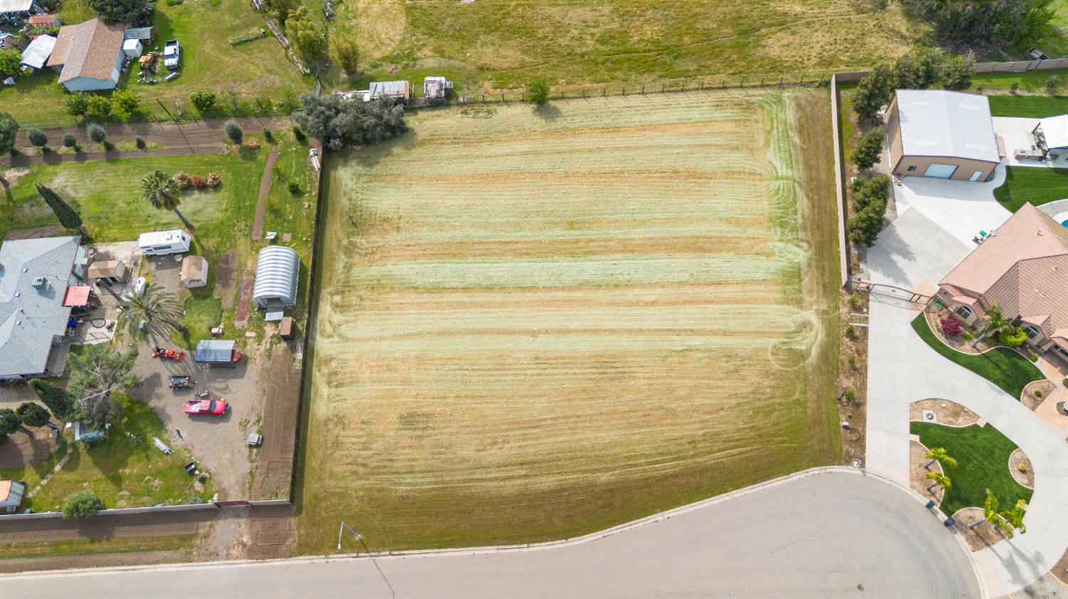 965 N Bryant Ct, Merced, CA 95341