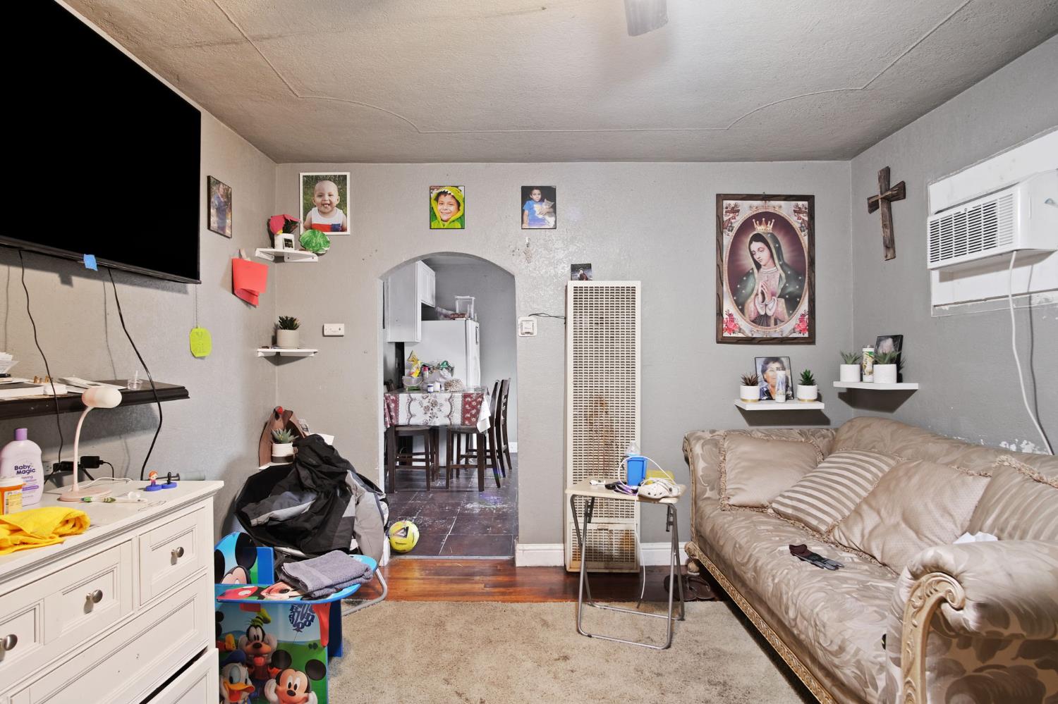 1225 Eugene Ave, Modesto, CA 95351