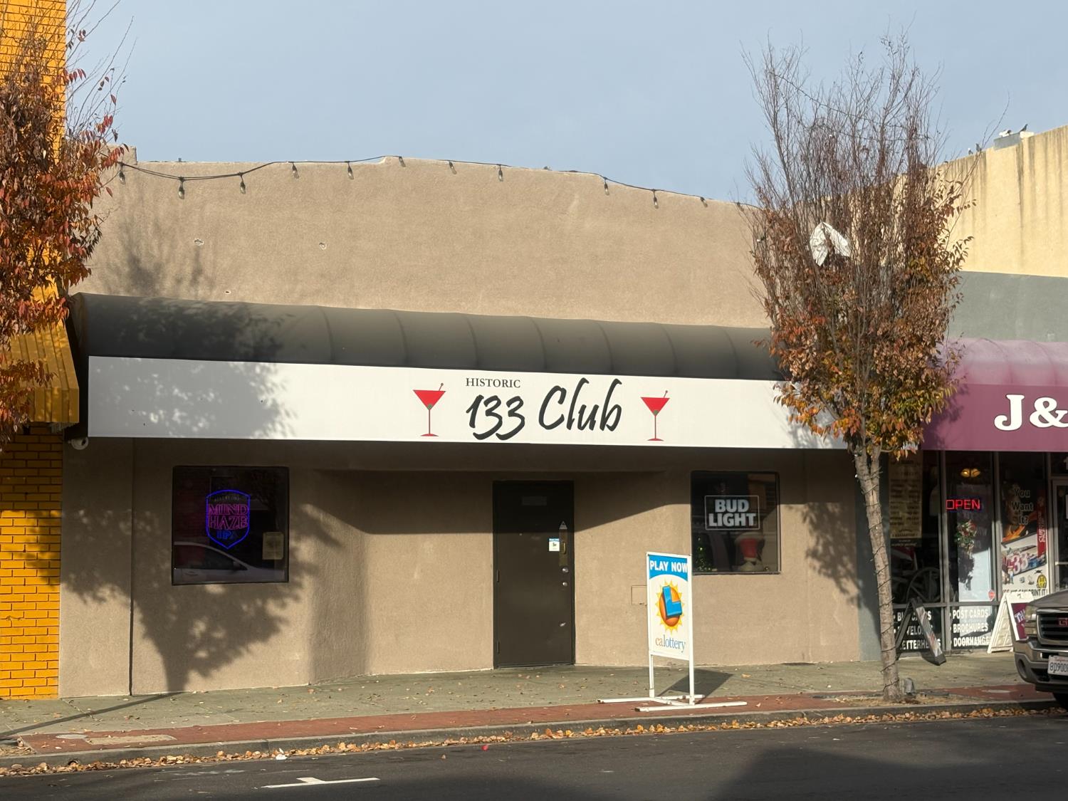 133 W Yosemite Ave, Manteca, CA 95336