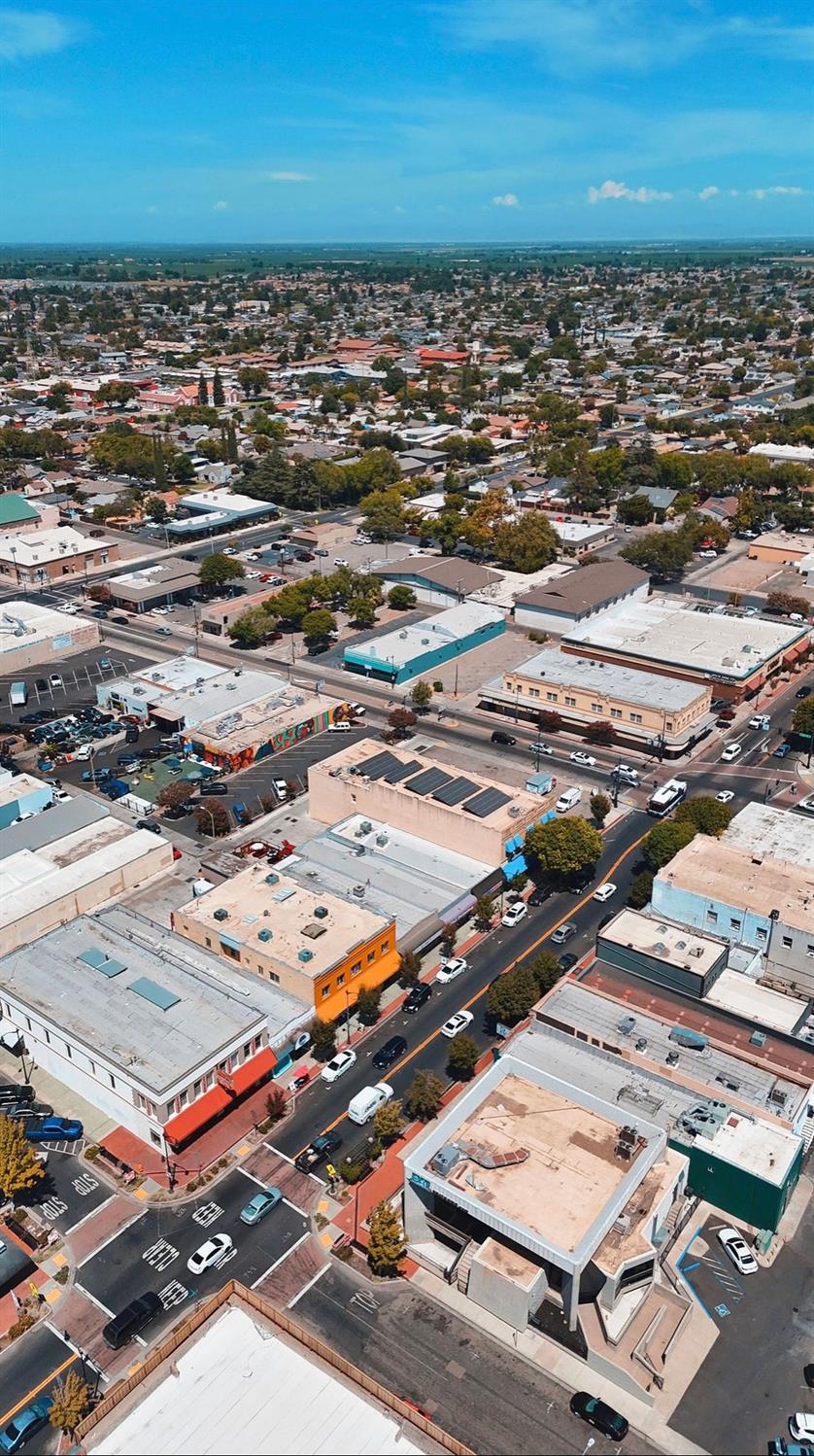 133 W Yosemite Ave, Manteca, CA 95336