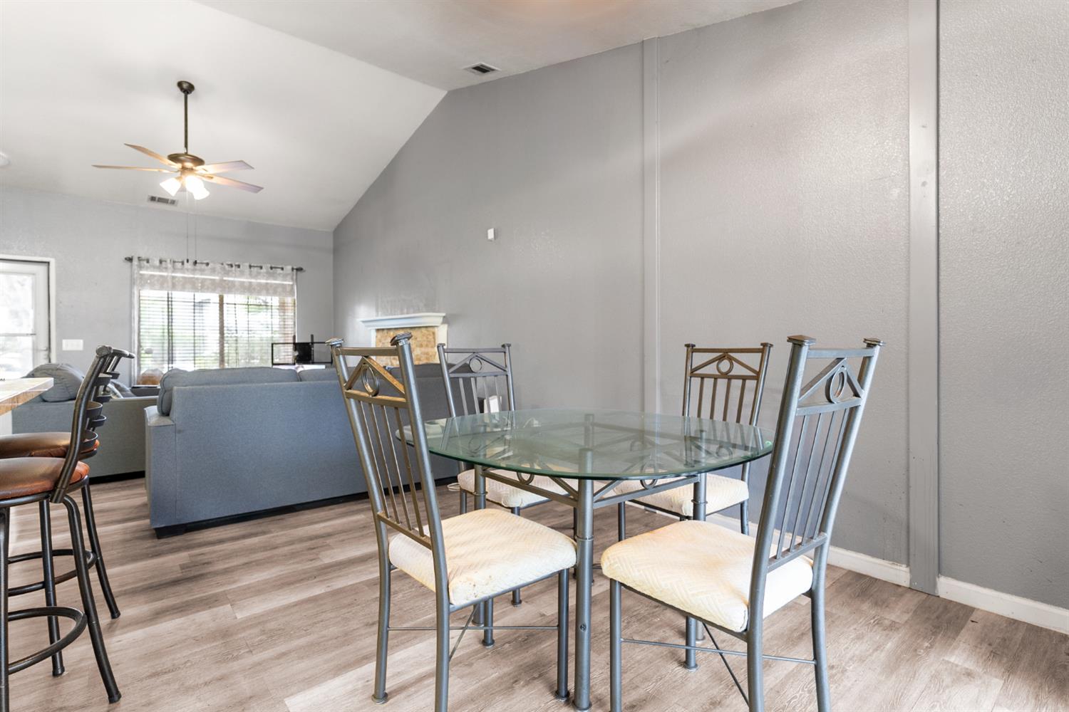 600 Sears Dr, Patterson, CA 95363