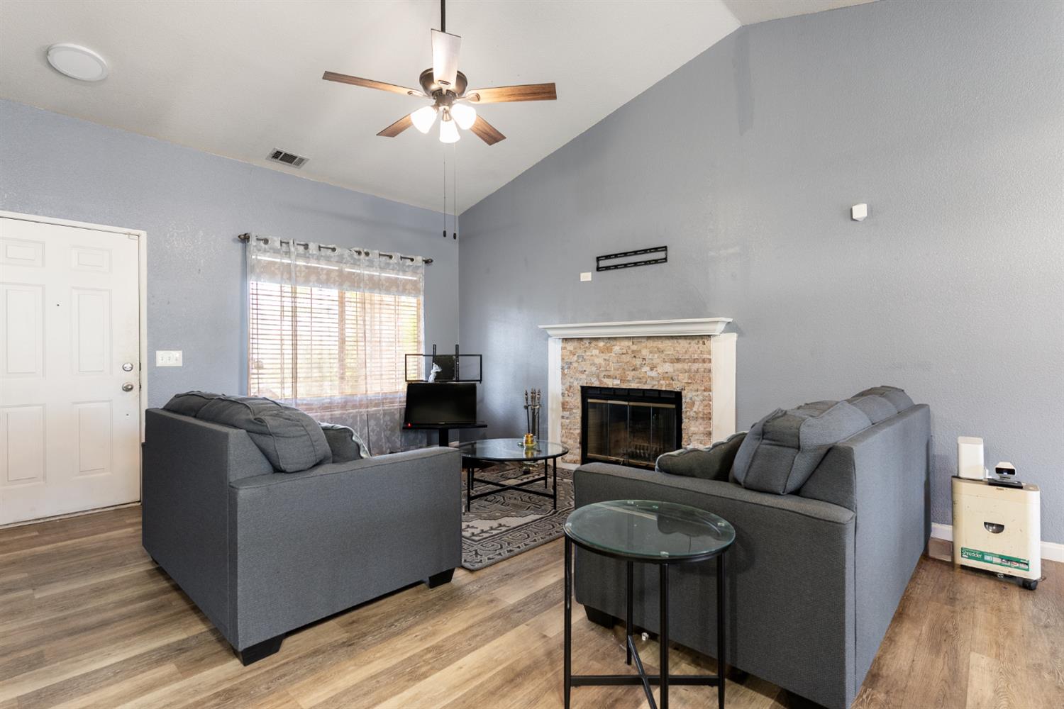 600 Sears Dr, Patterson, CA 95363