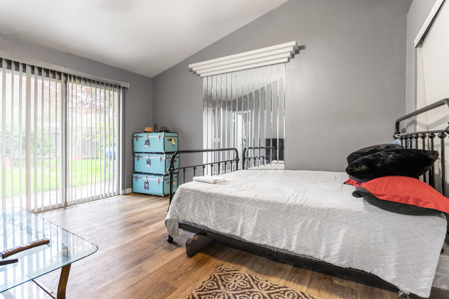 600 Sears Dr, Patterson, CA 95363