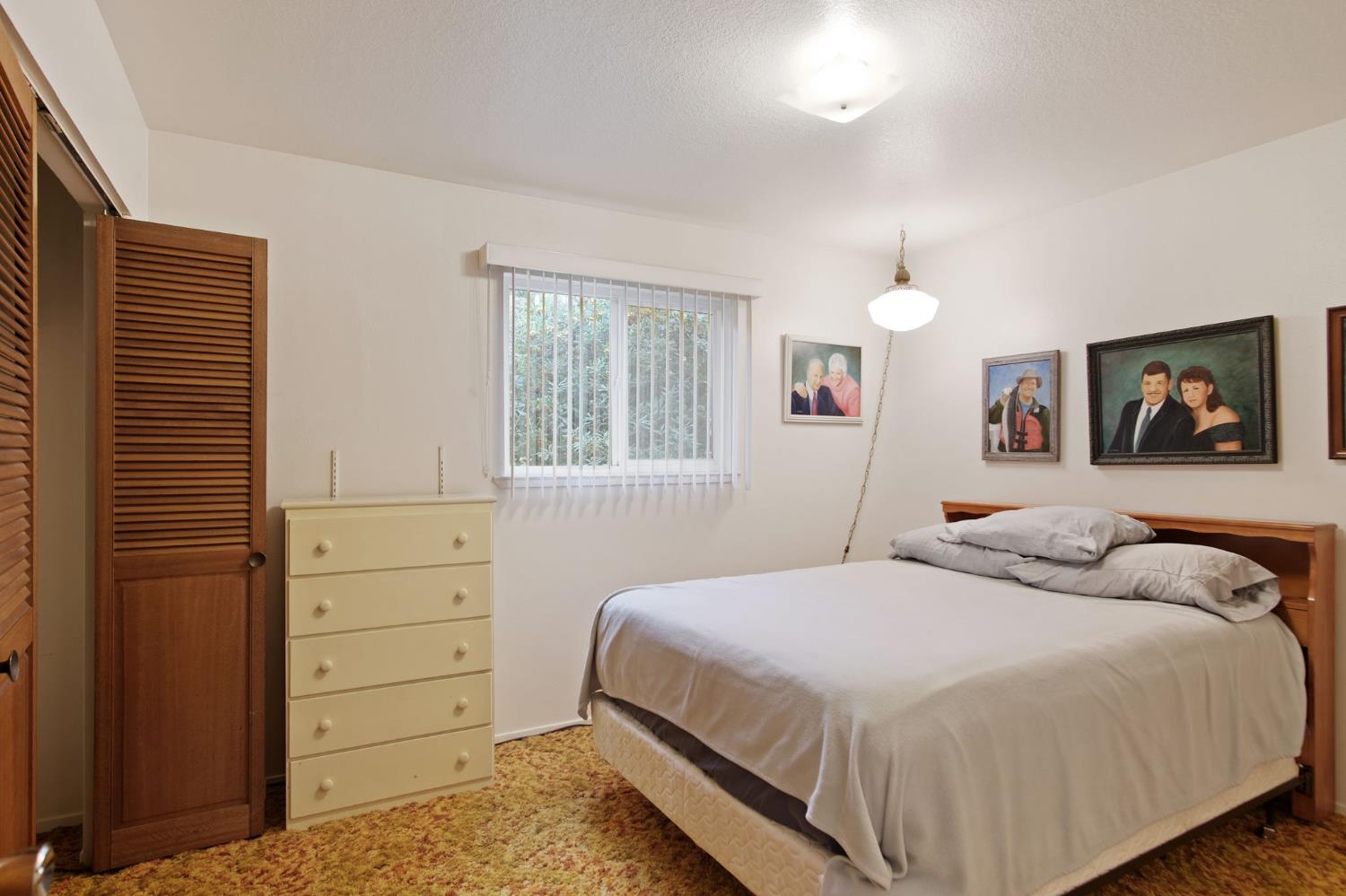 201 Eagle Ct, Modesto, CA 95350