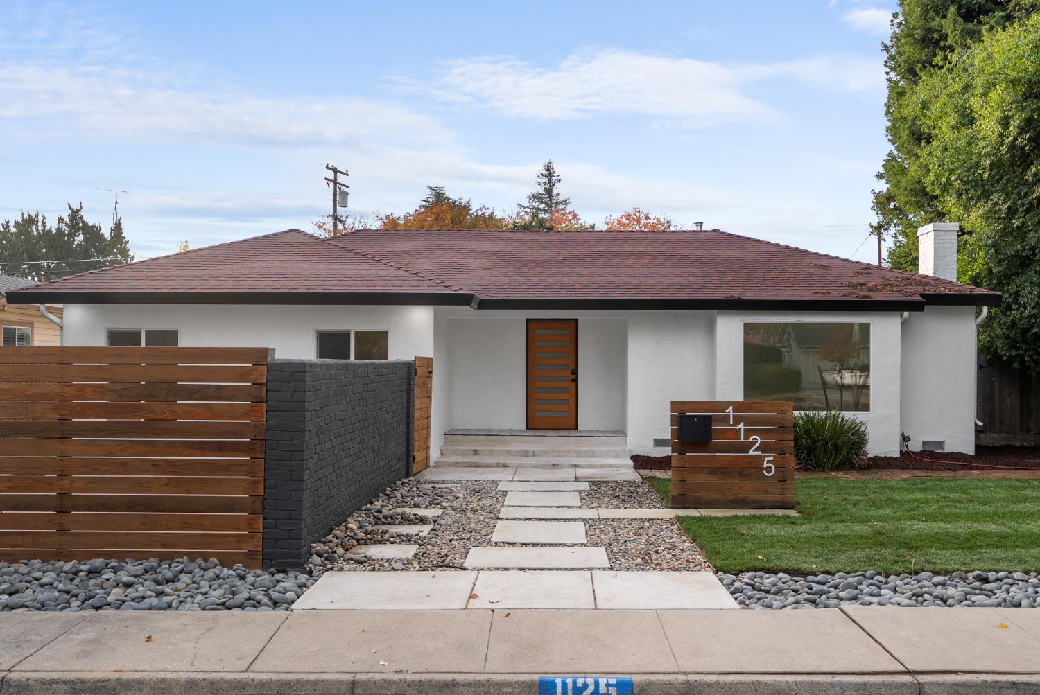 1125 Wellesley Ave, Modesto, CA 95350