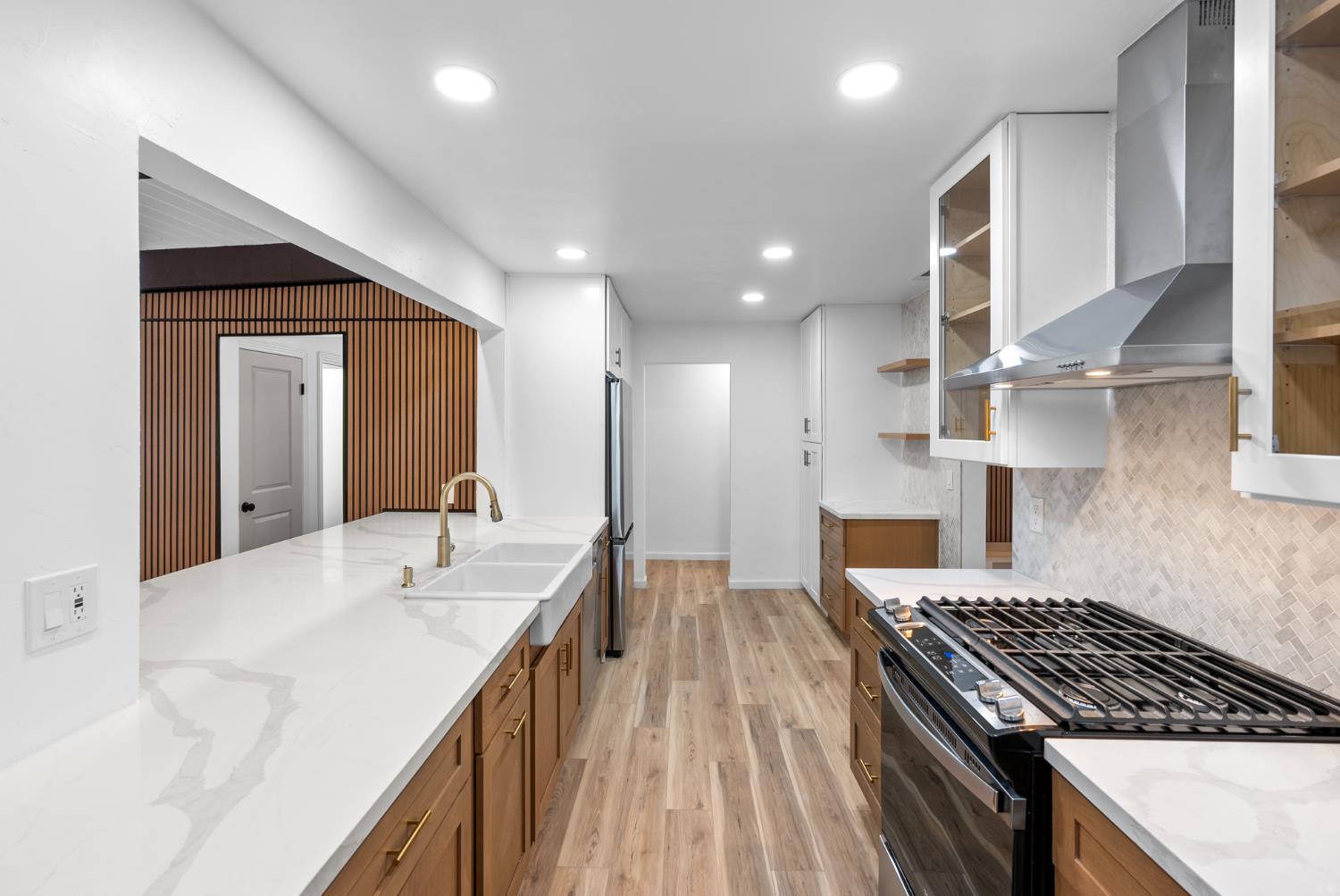 1125 Wellesley Ave, Modesto, CA 95350