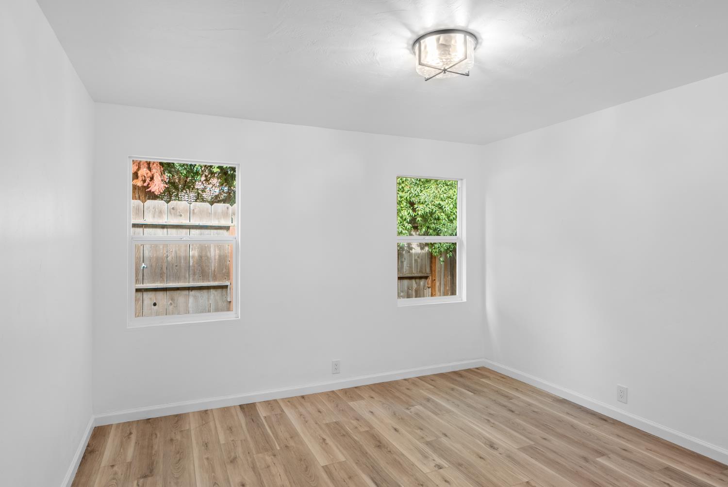 1125 Wellesley Ave, Modesto, CA 95350