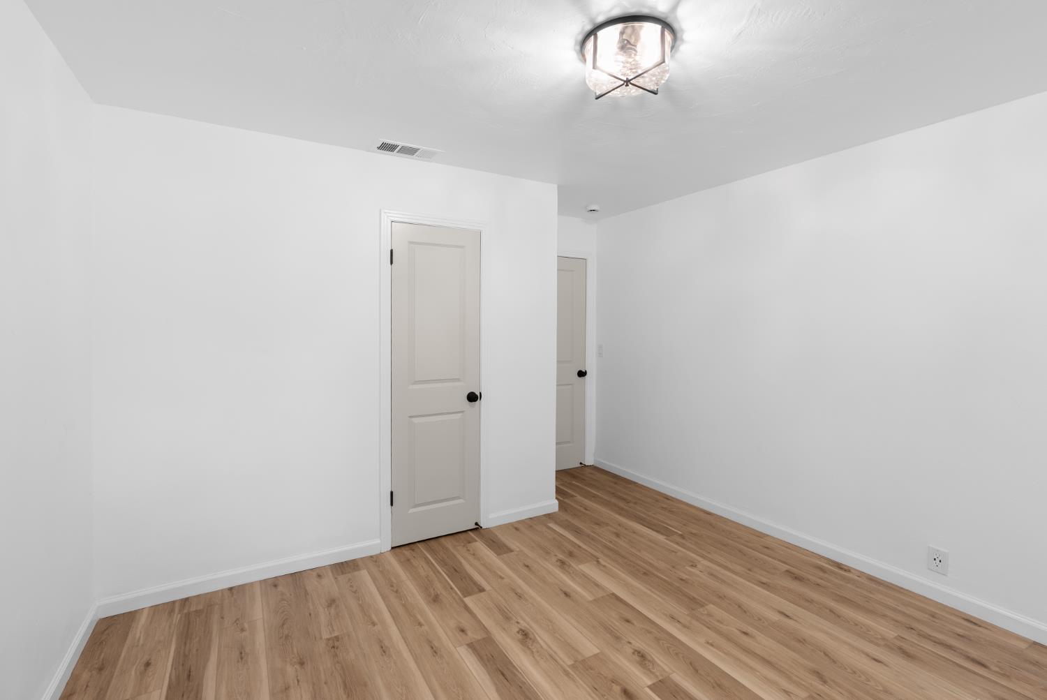 1125 Wellesley Ave, Modesto, CA 95350