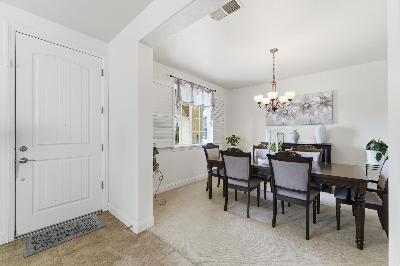 429 Red Lion Way, Newman, CA 95360