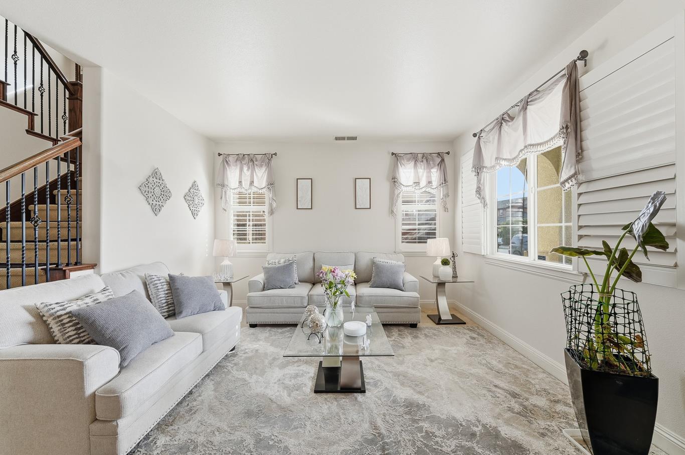 429 Red Lion Way, Newman, CA 95360