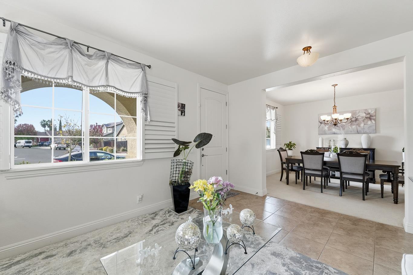 429 Red Lion Way, Newman, CA 95360