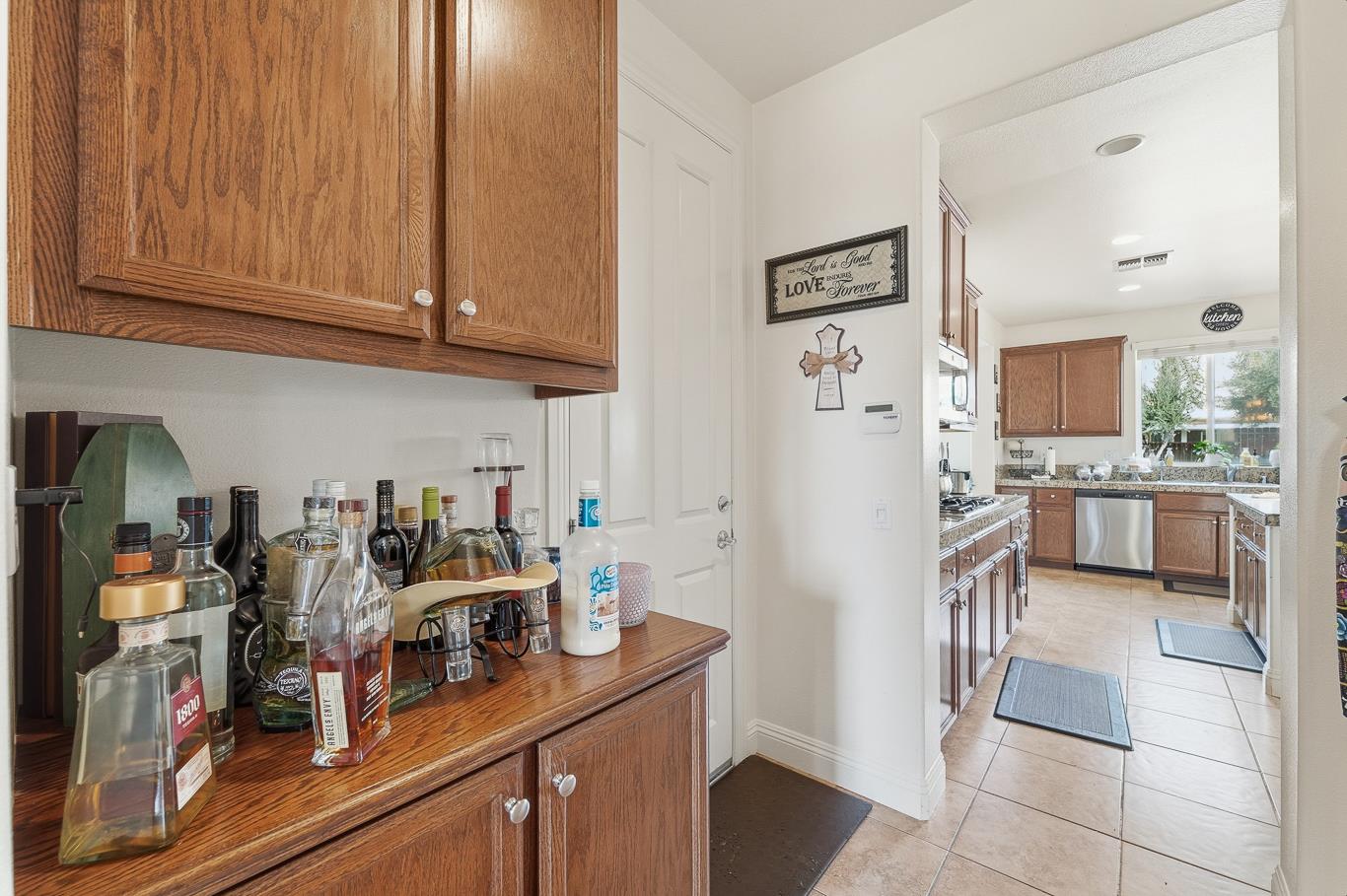 429 Red Lion Way, Newman, CA 95360