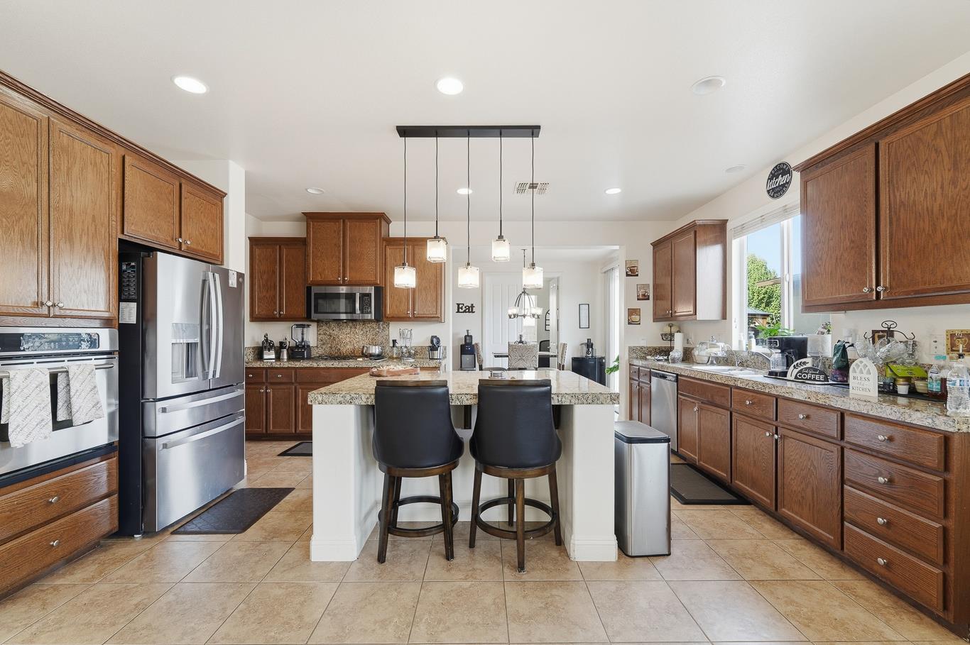 429 Red Lion Way, Newman, CA 95360