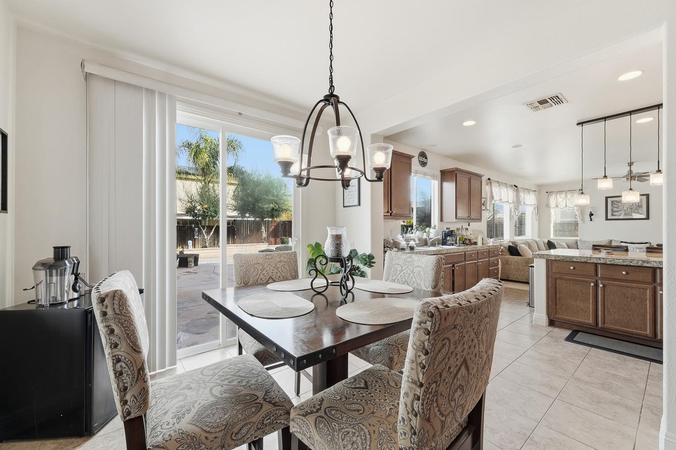 429 Red Lion Way, Newman, CA 95360