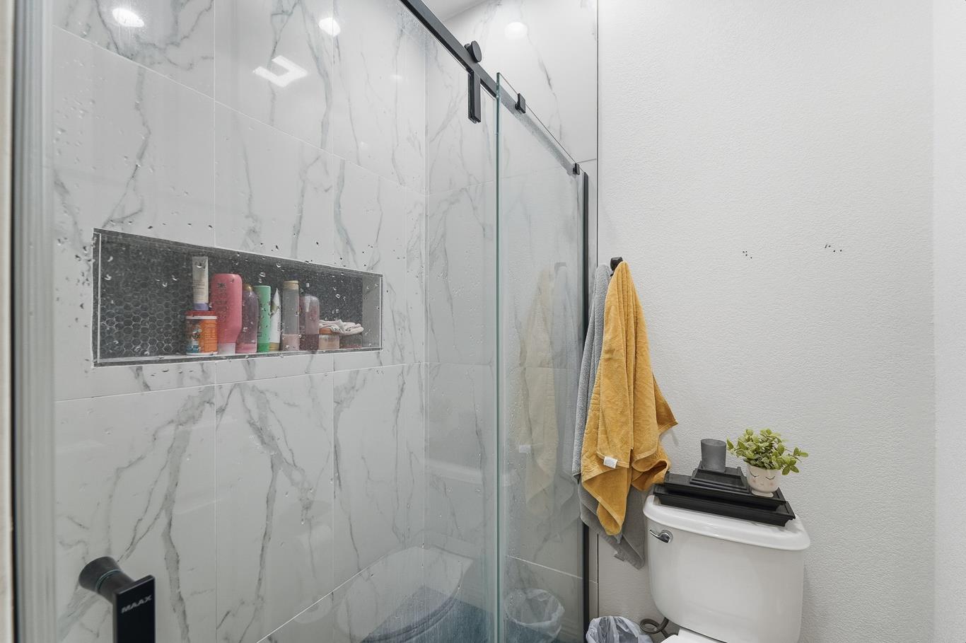 429 Red Lion Way, Newman, CA 95360