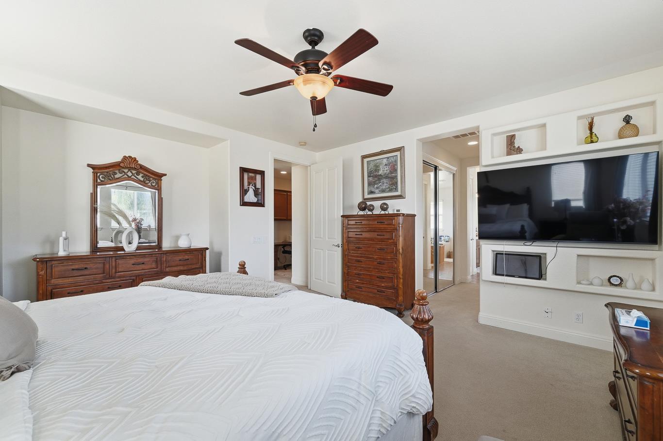 429 Red Lion Way, Newman, CA 95360