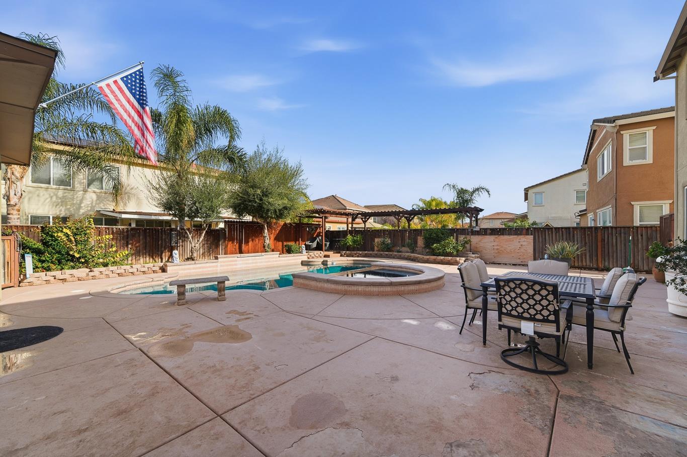 429 Red Lion Way, Newman, CA 95360