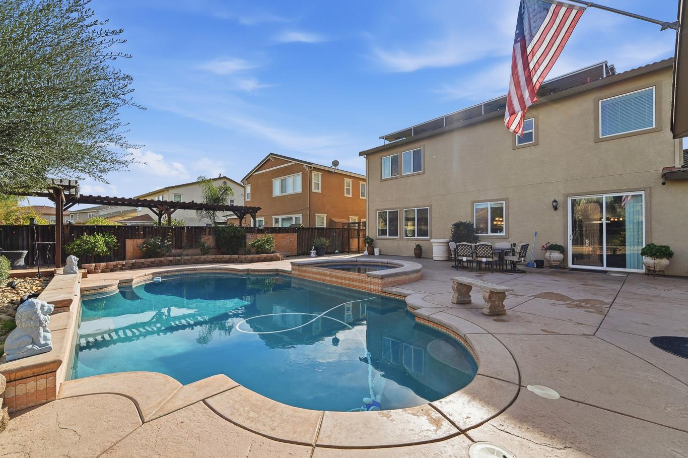 429 Red Lion Way, Newman, CA 95360