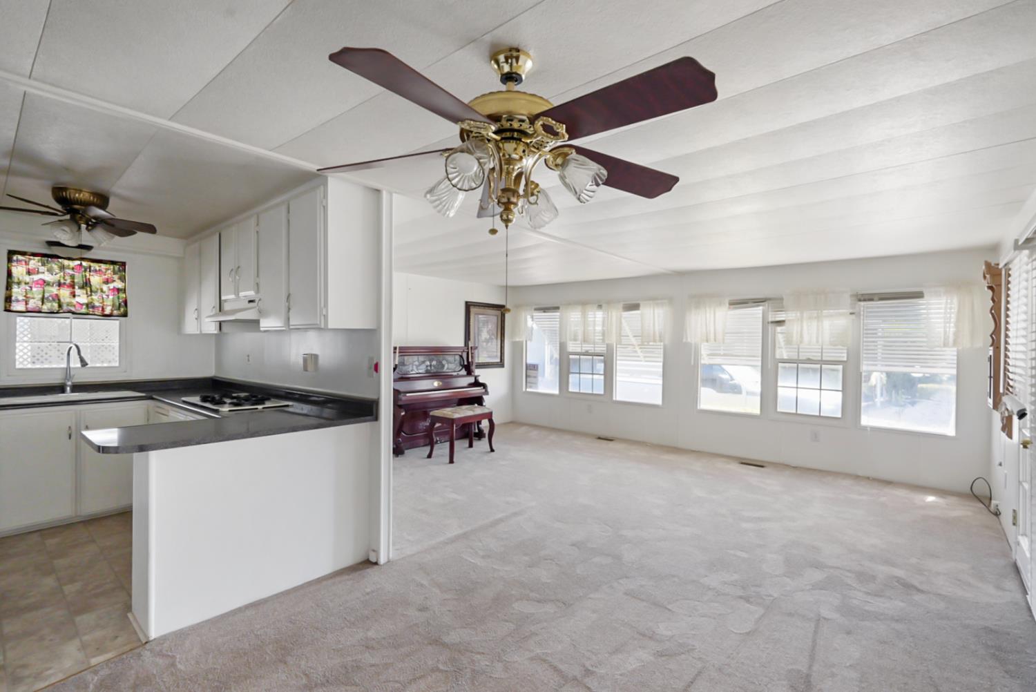 4125 Mchenry Ave #43, Modesto, CA 95356