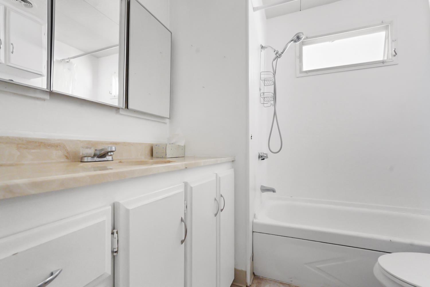 4125 Mchenry Ave #43, Modesto, CA 95356