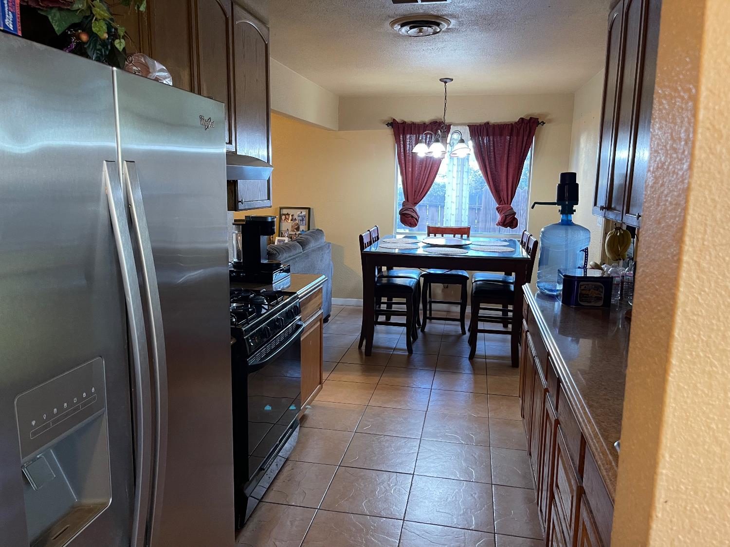 9870 Margaret Ct, Delhi, CA 95315