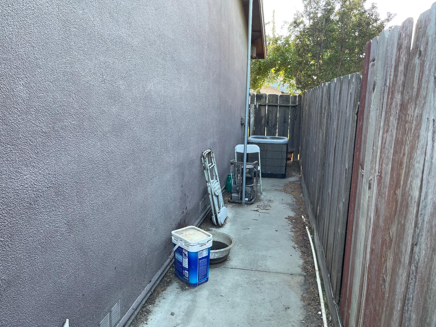 9870 Margaret Ct, Delhi, CA 95315