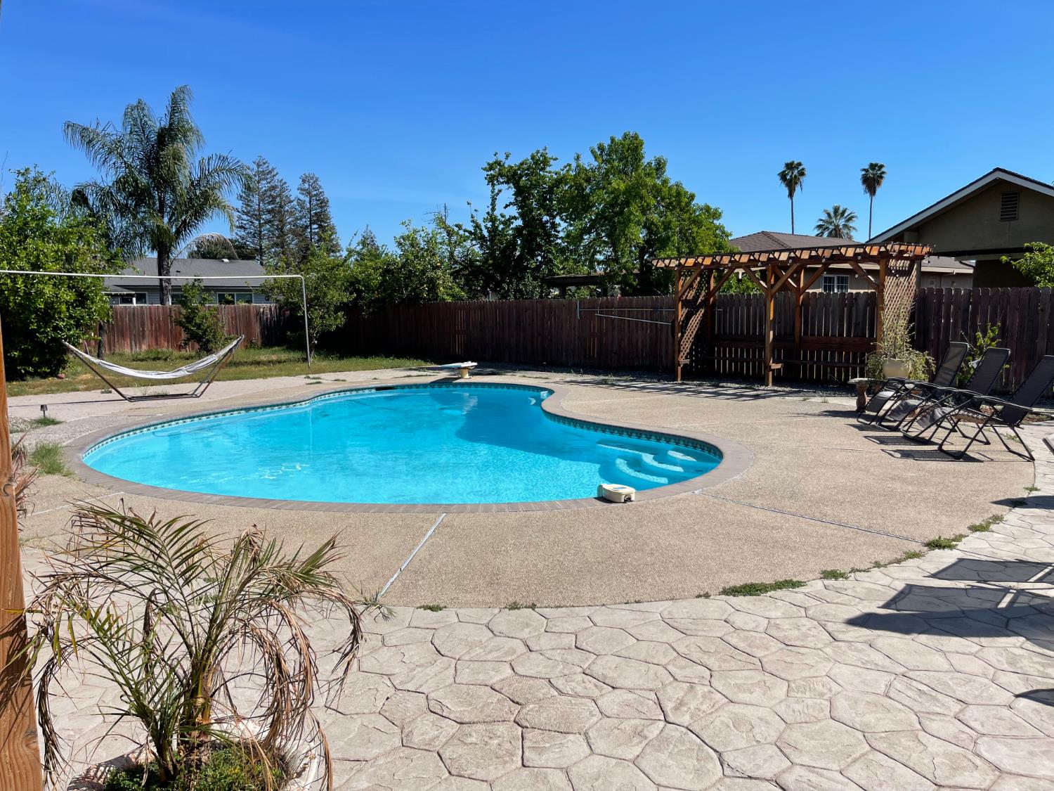 9870 Margaret Ct, Delhi, CA 95315