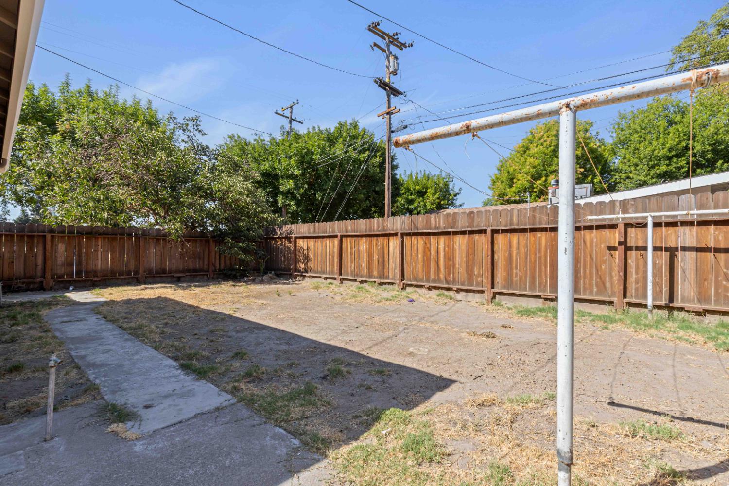 1313 Ronald Ave, Modesto, CA 95350