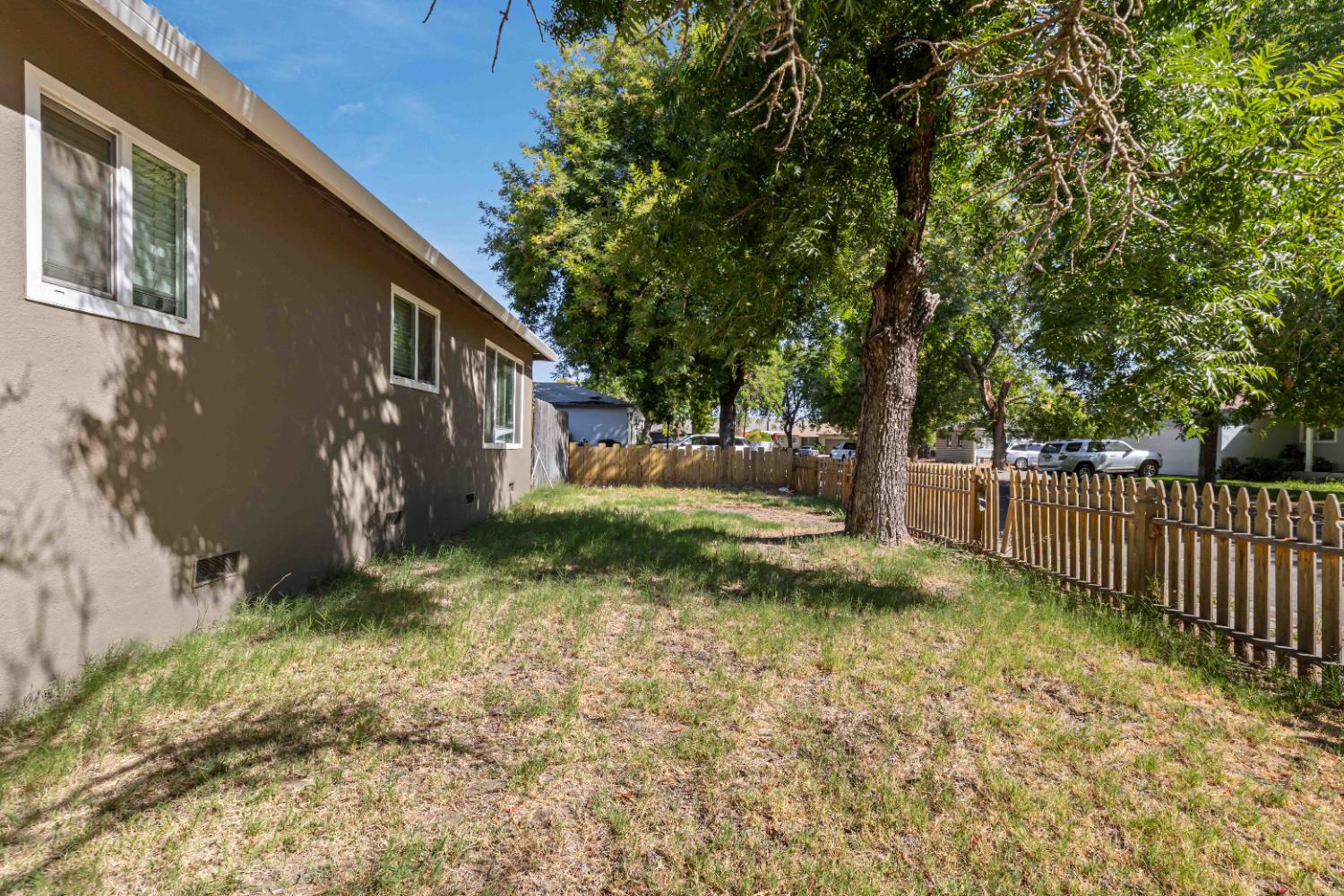 1313 Ronald Ave, Modesto, CA 95350