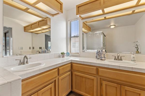 3501 Soda Canyon Dr, Ceres, CA 95307