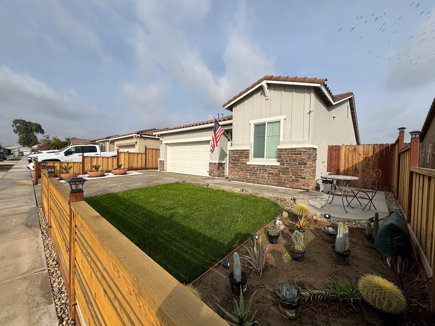 1434 Hayley St, Los Banos, CA 93635