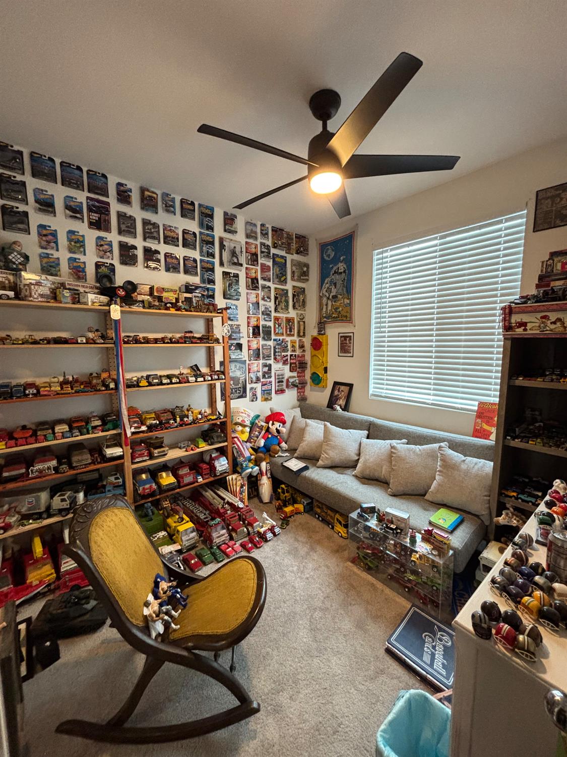 1434 Hayley St, Los Banos, CA 93635