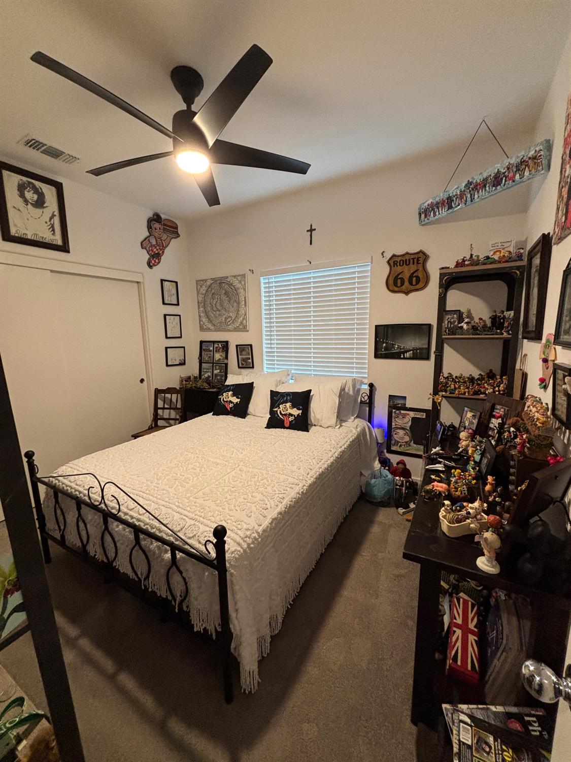 1434 Hayley St, Los Banos, CA 93635