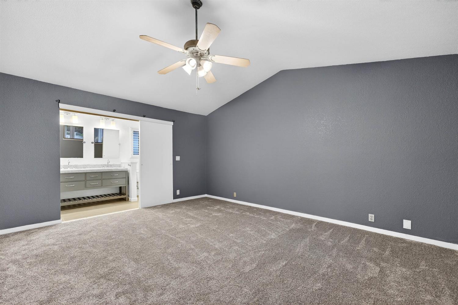 736 E Louise Ave, Manteca, CA 95336