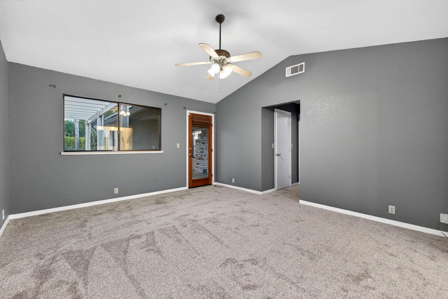 736 E Louise Ave, Manteca, CA 95336