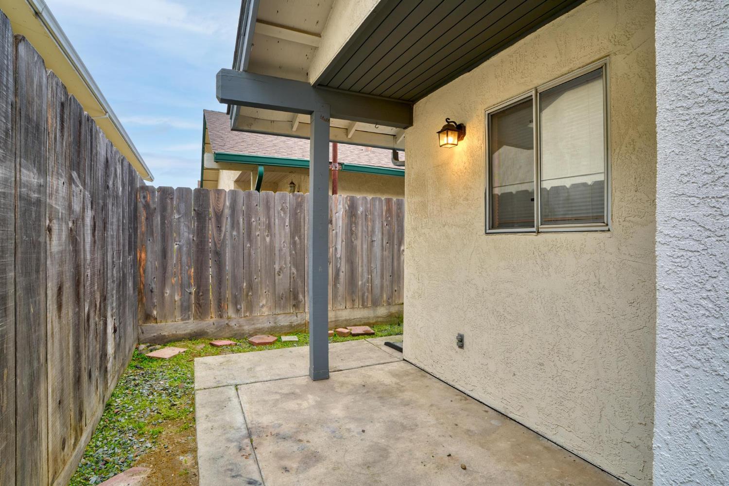 2091 Joynichole Dr, Turlock, CA 95382