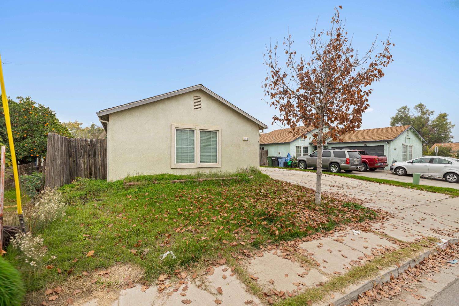 310 W F St, Turlock, CA 95380