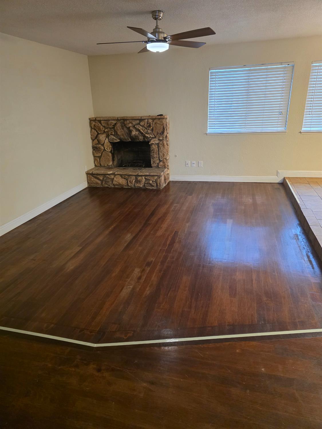 1624 Falmouth Way, Modesto, CA 95355