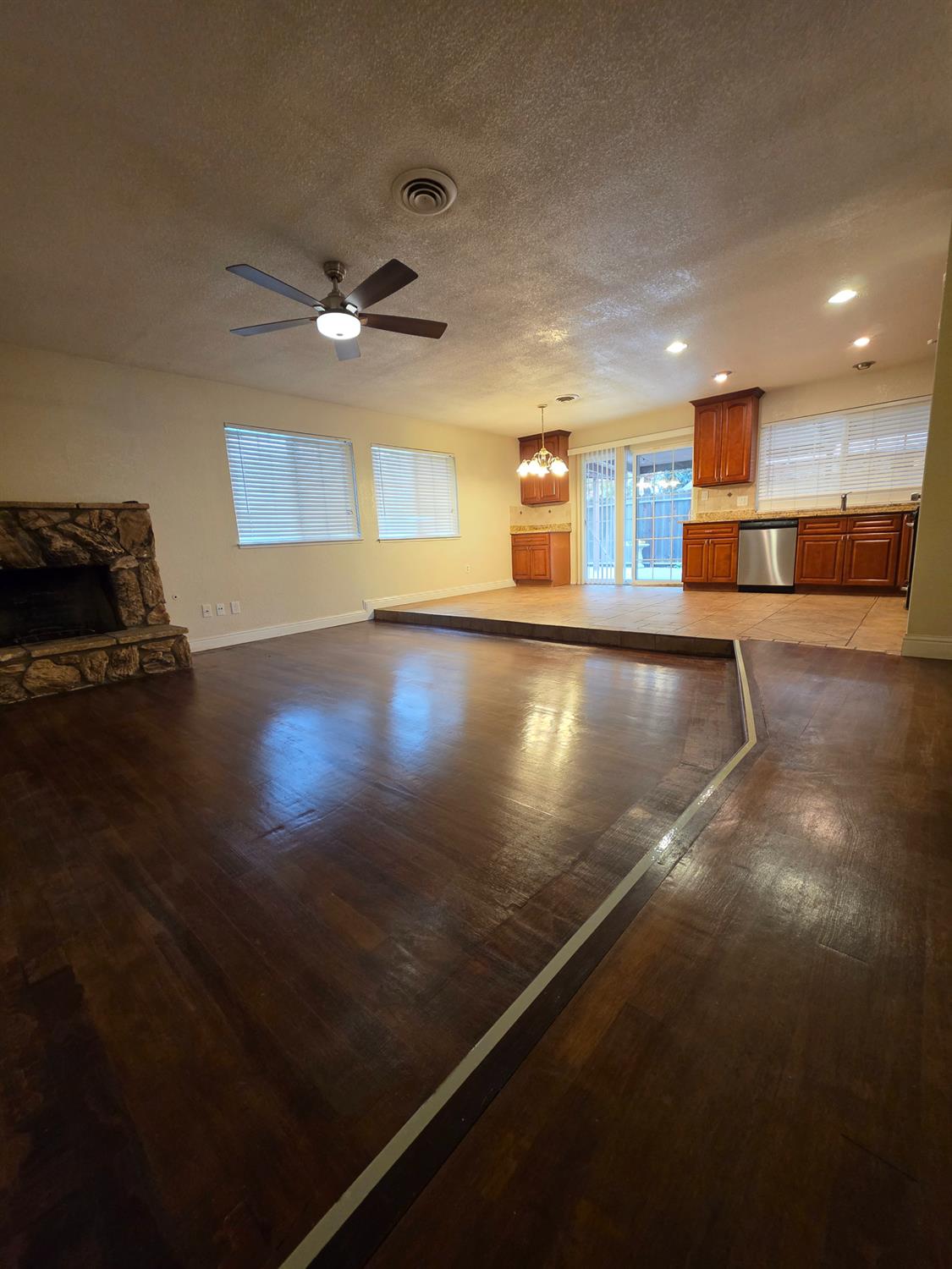 1624 Falmouth Way, Modesto, CA 95355