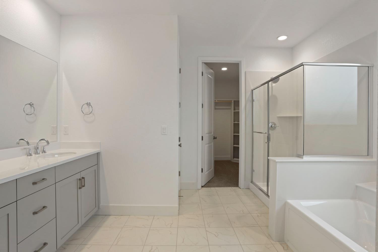 2182 Silk Ave, Manteca, CA 95337