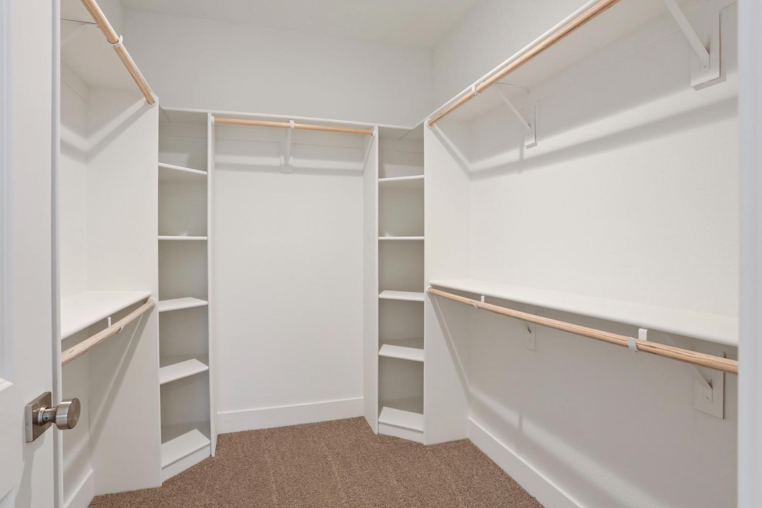 2182 Silk Ave, Manteca, CA 95337