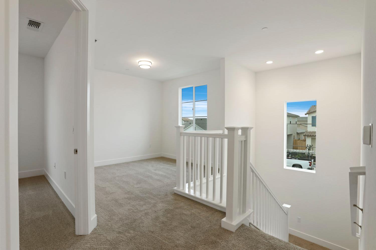 2182 Silk Ave, Manteca, CA 95337