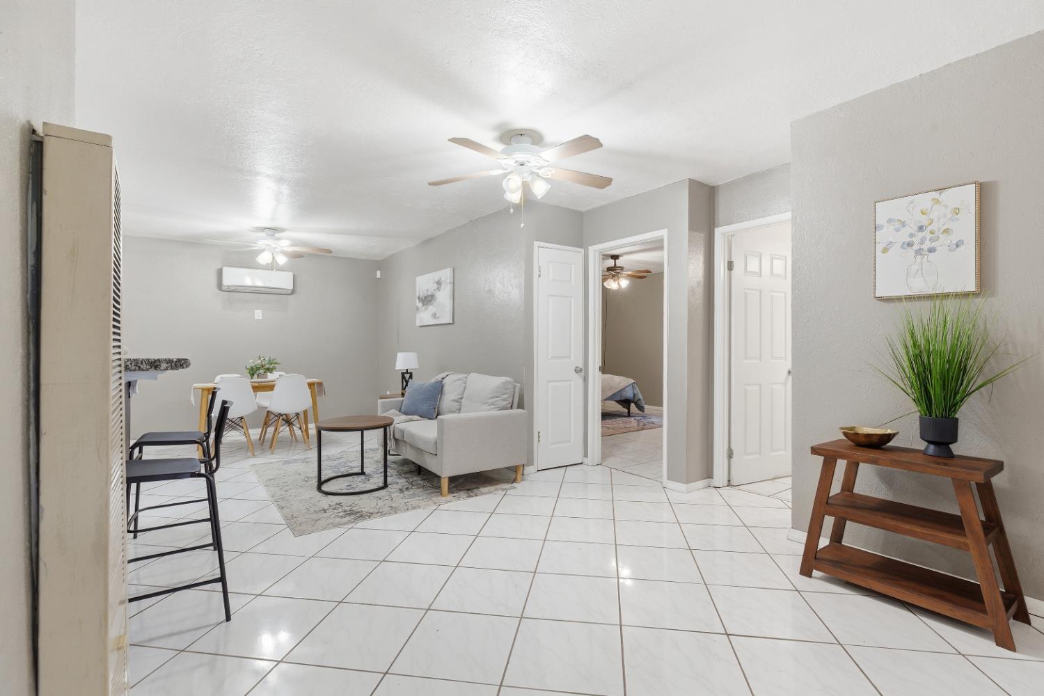 411 Sierra Dr, Modesto, CA 95351