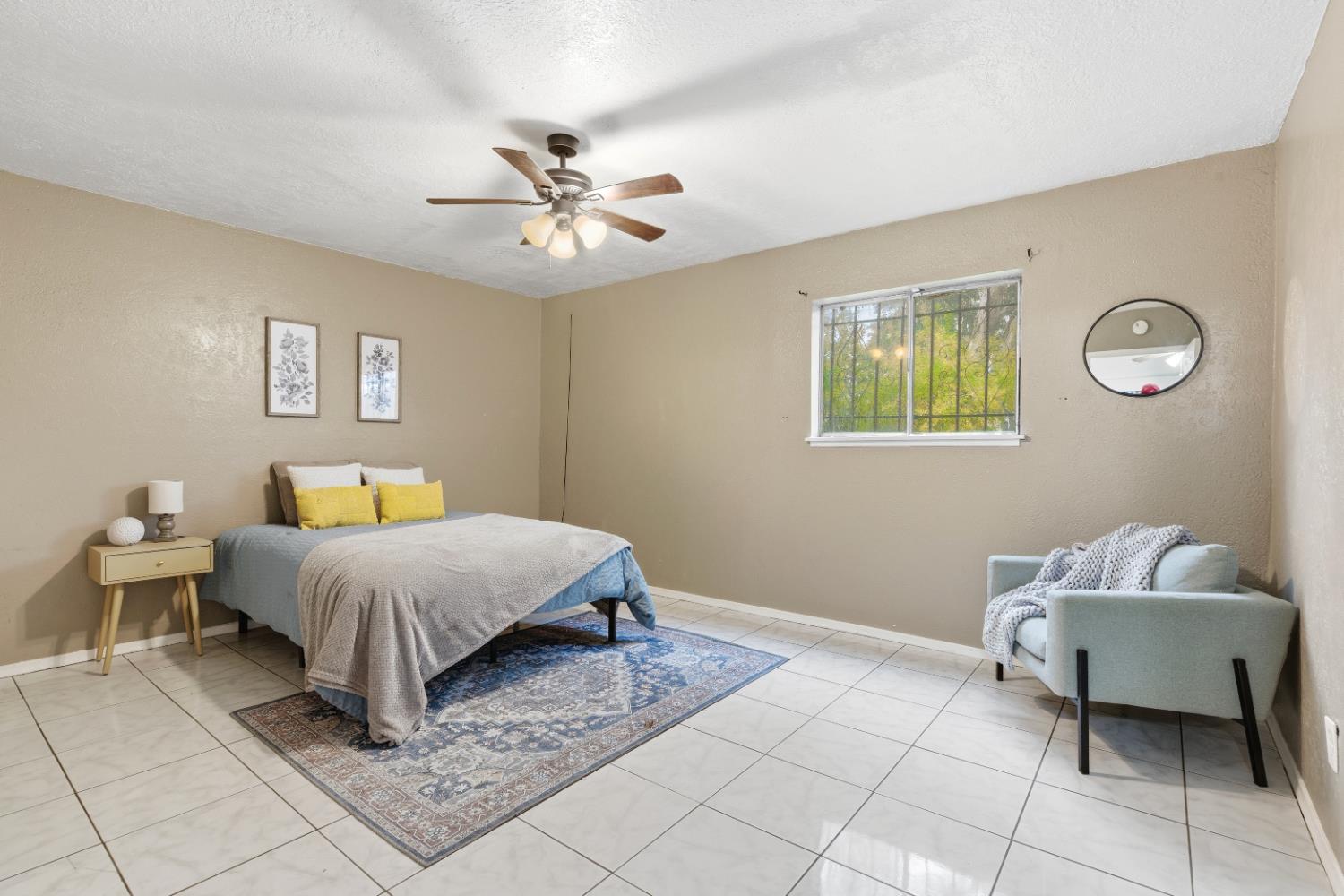 411 Sierra Dr, Modesto, CA 95351