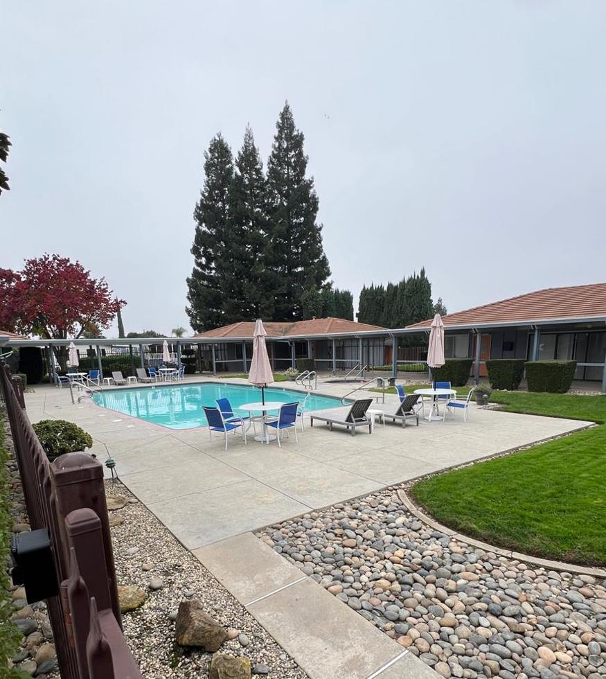 127 sloop, Modesto, CA 95356